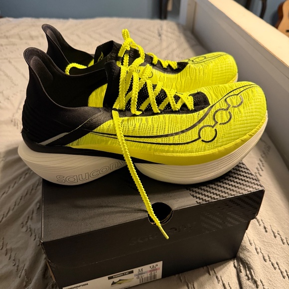 Saucony Endorphin Elite 2, Men’s Size 12 - Picture 2 of 7